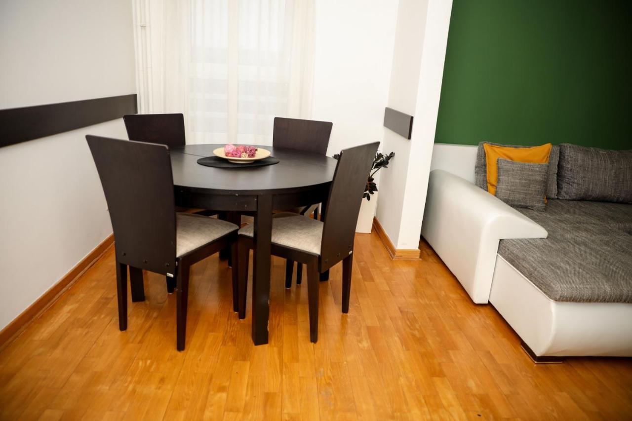 Apartman Green Relax Belville Belgrado Esterno foto